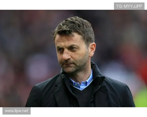 舍伍德承认错误,向谢什科道歉 舍伍德承认错误,向谢什科道歉